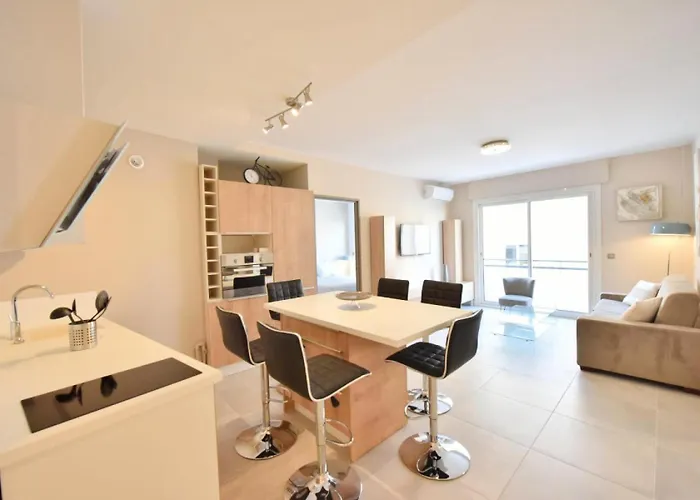 3p En Plein Coeur De Cannes, A 2min De La Croisette - 3p En Plein Coeur De Cannes, A 2min De La Croisette Mae-1703 アパート